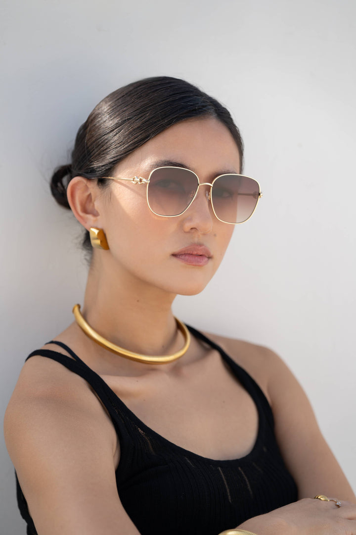 Lea Round Sunglasses: Gold / Brown